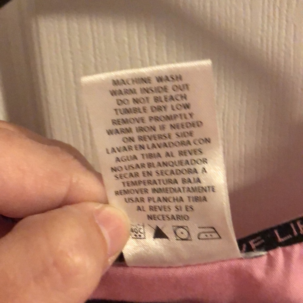Pink scrub top - Picture 4 of 4